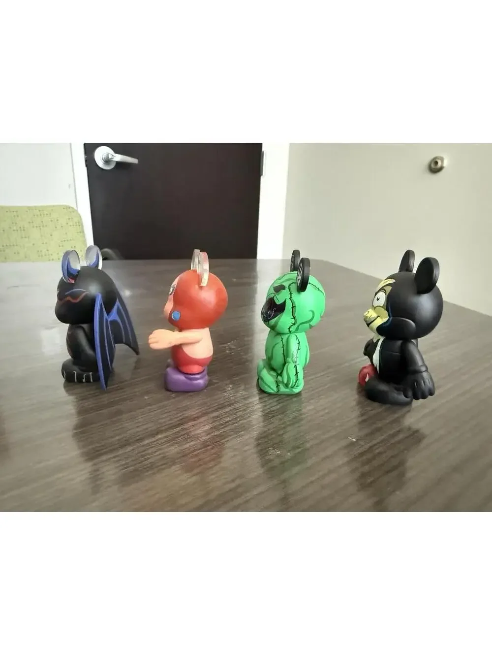 VINYLMATION DISNEY VILLAINS SERIES LOT, 1937 OLD HAG, MEDUSA, CHERNABOG, OOGIE